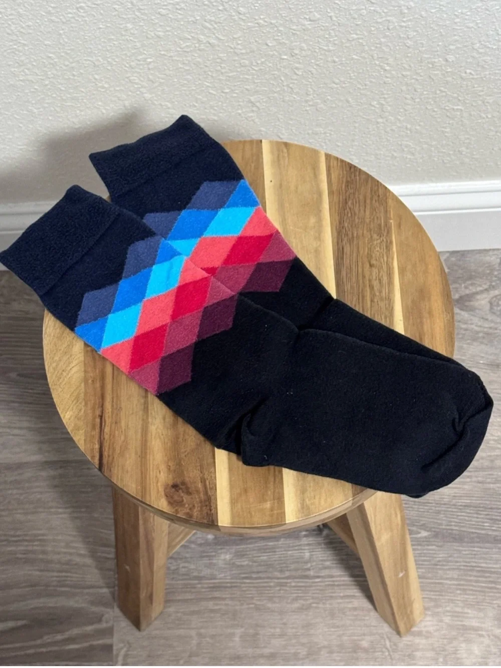 Happy Socks Unisex Colorful Argyle Crew Socks OSFM Multi-Color Blue Red Black